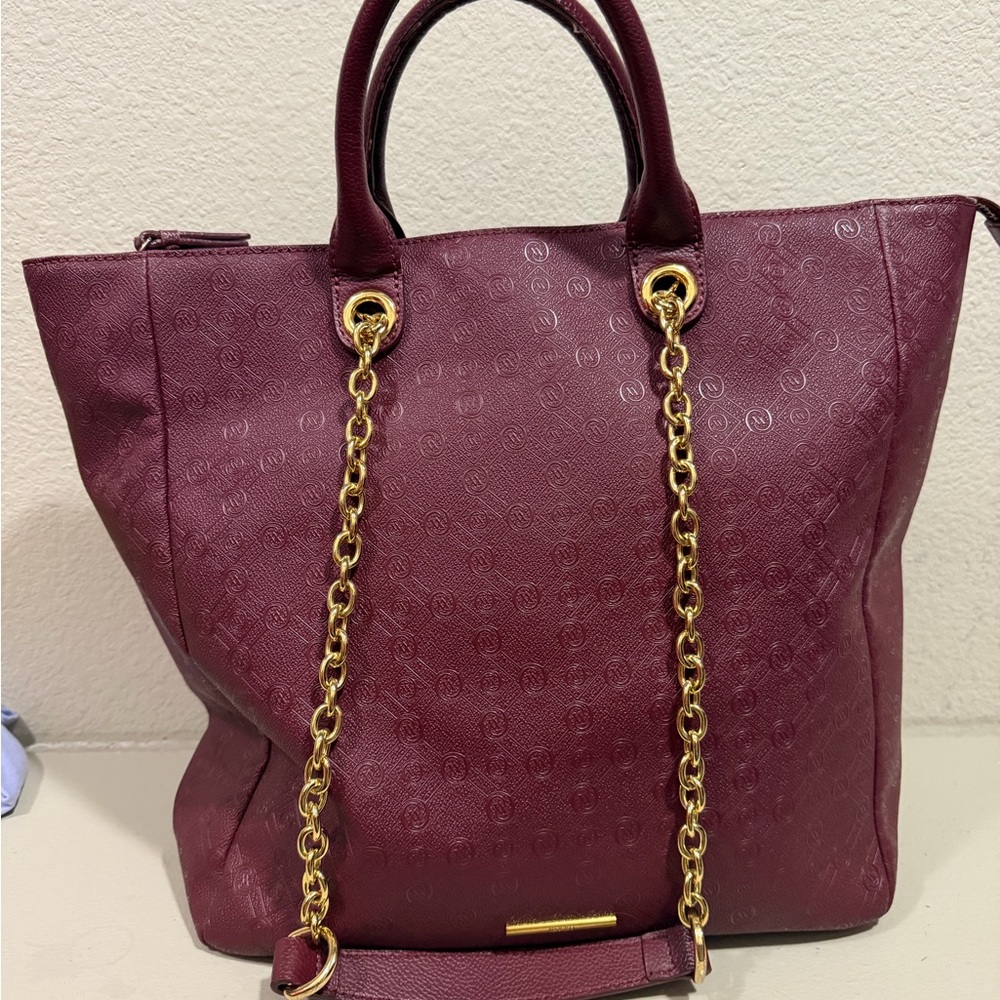 VAKKO Elegant Burgundy Women's Tote Bag with Gold Chain Handles